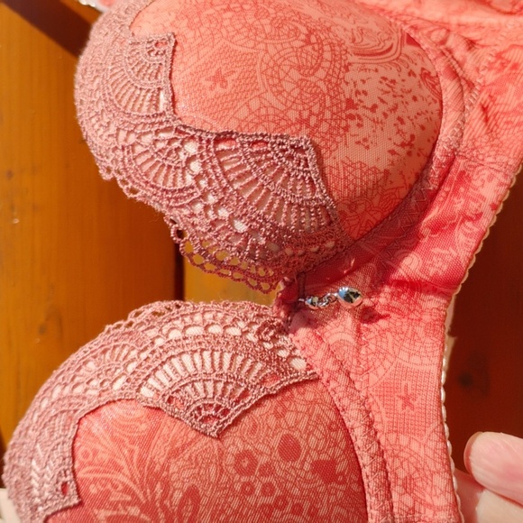 Sexy Secret😘 Other - 🪸 CORAL BRA SEXY BEAUTIFUL LACE & RHINESTONE  BRA SZ XXS w/PUSH UP